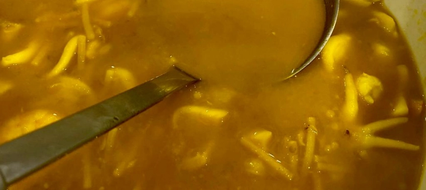 CAZUELA DE FIDEOS CON JIBIAS Y GAMBAS